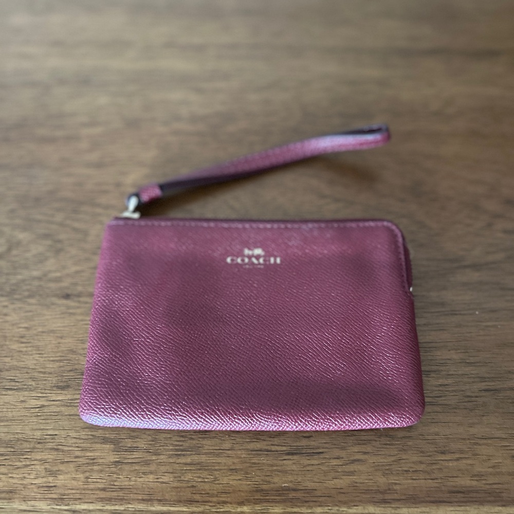 Coach Women's Corner Zip Wristlet